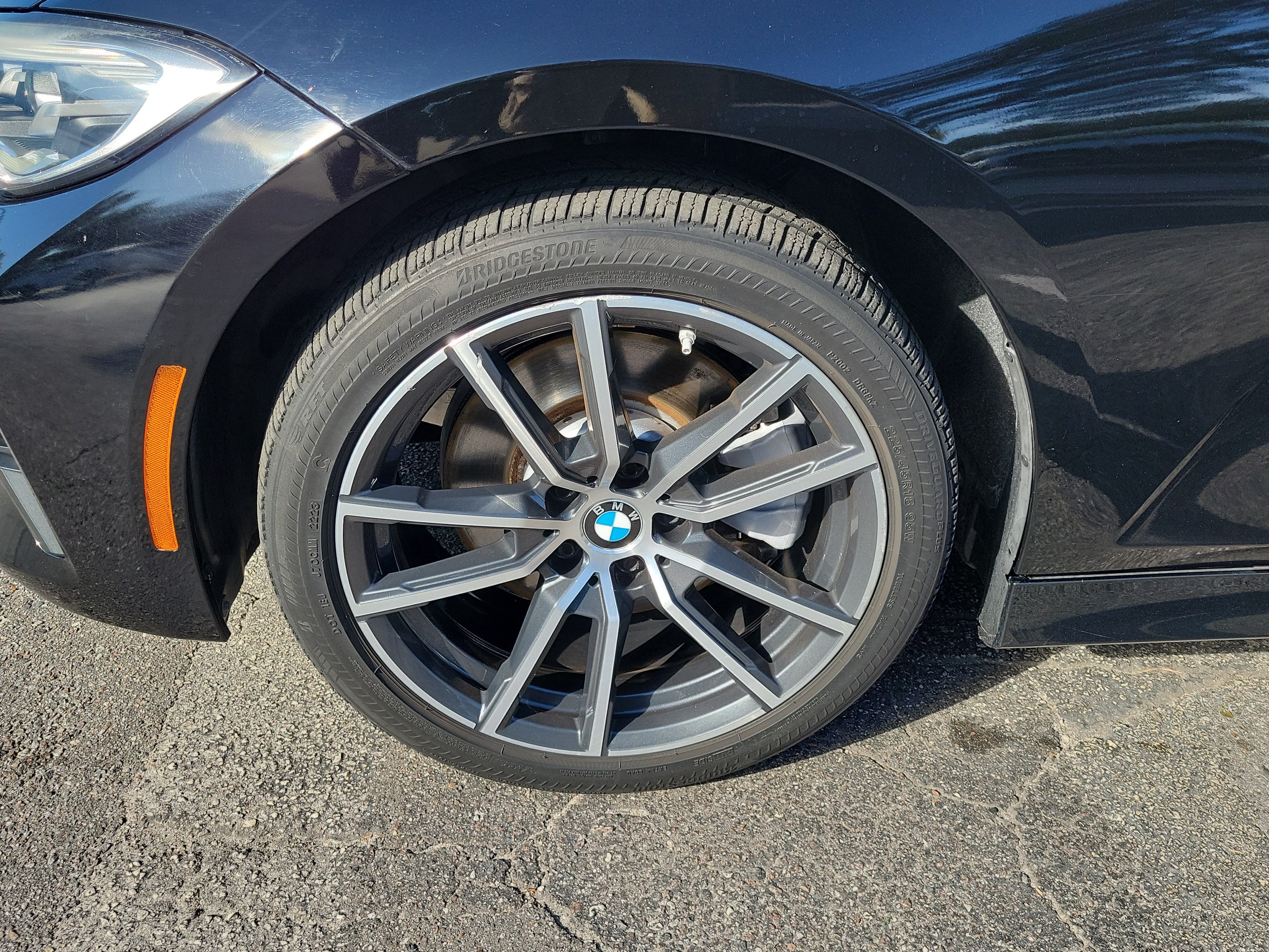 Used 2020 BMW 330i Sedan w/ Convenience Package RWD image 4