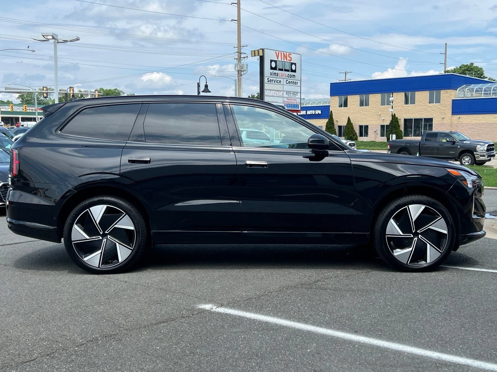 Used 2025 Volvo EX90 Plus AWD/4WD image 19