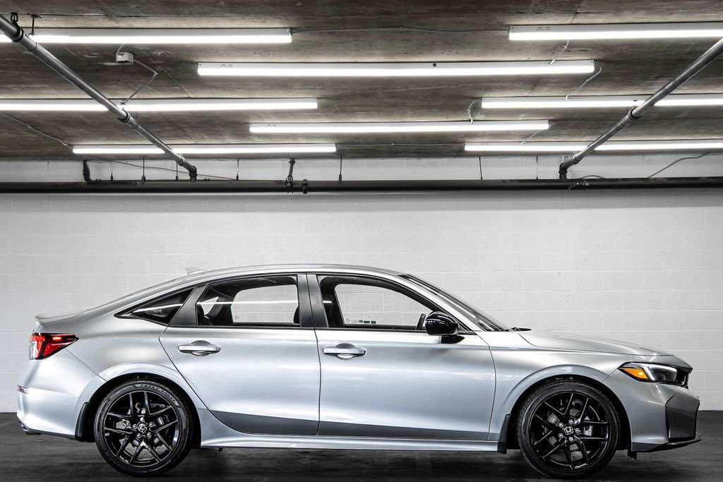 Used 2025 Honda Civic Sport image 6
