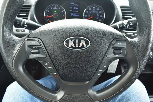 Used 2016 Kia Forte LX image 18
