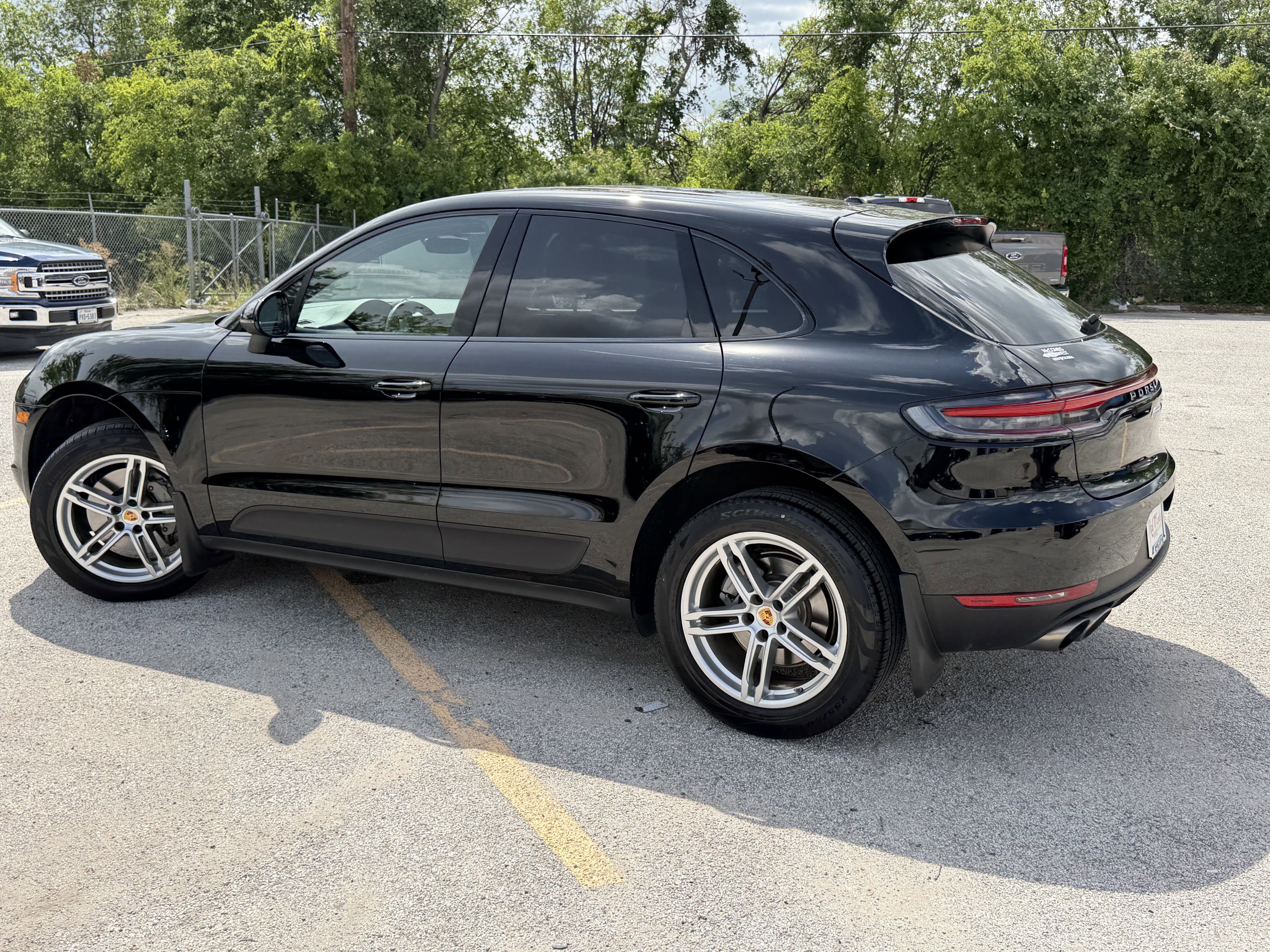 Used 2021 Porsche Macan S AWD/4WD image 9