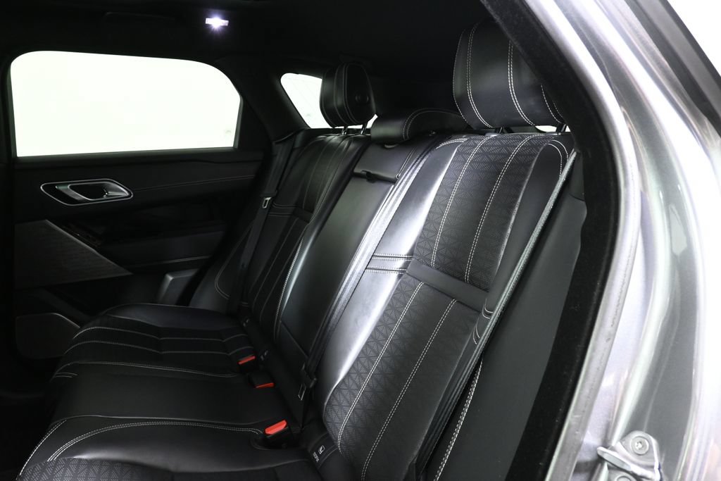 Used 2019 Land Rover Range Rover Velar R-Dynamic HSE AWD/4WD image 4