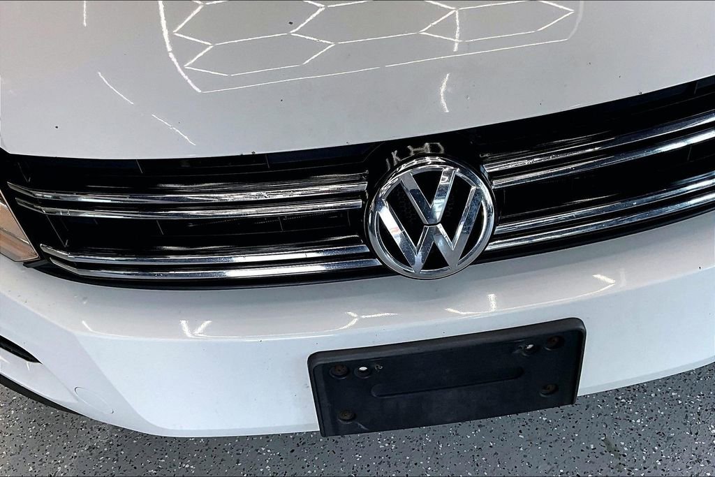 Used 2017 Volkswagen Tiguan Wolfsburg Edition image 35