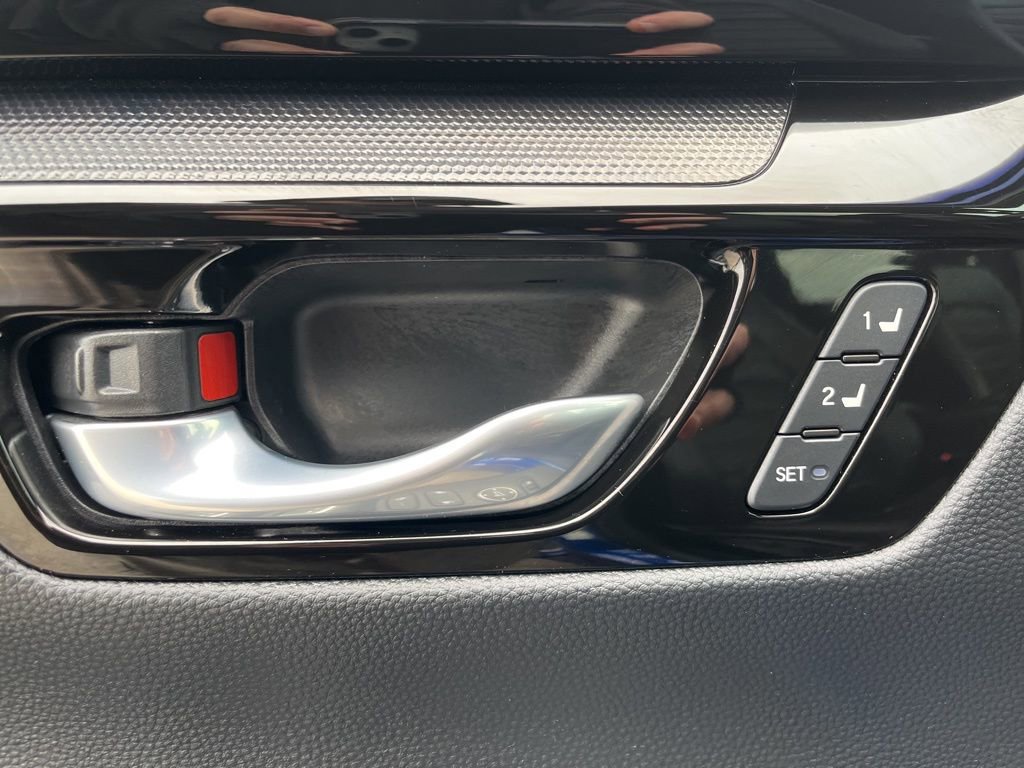 Used 2023 Honda CR-V Sport Touring image 12