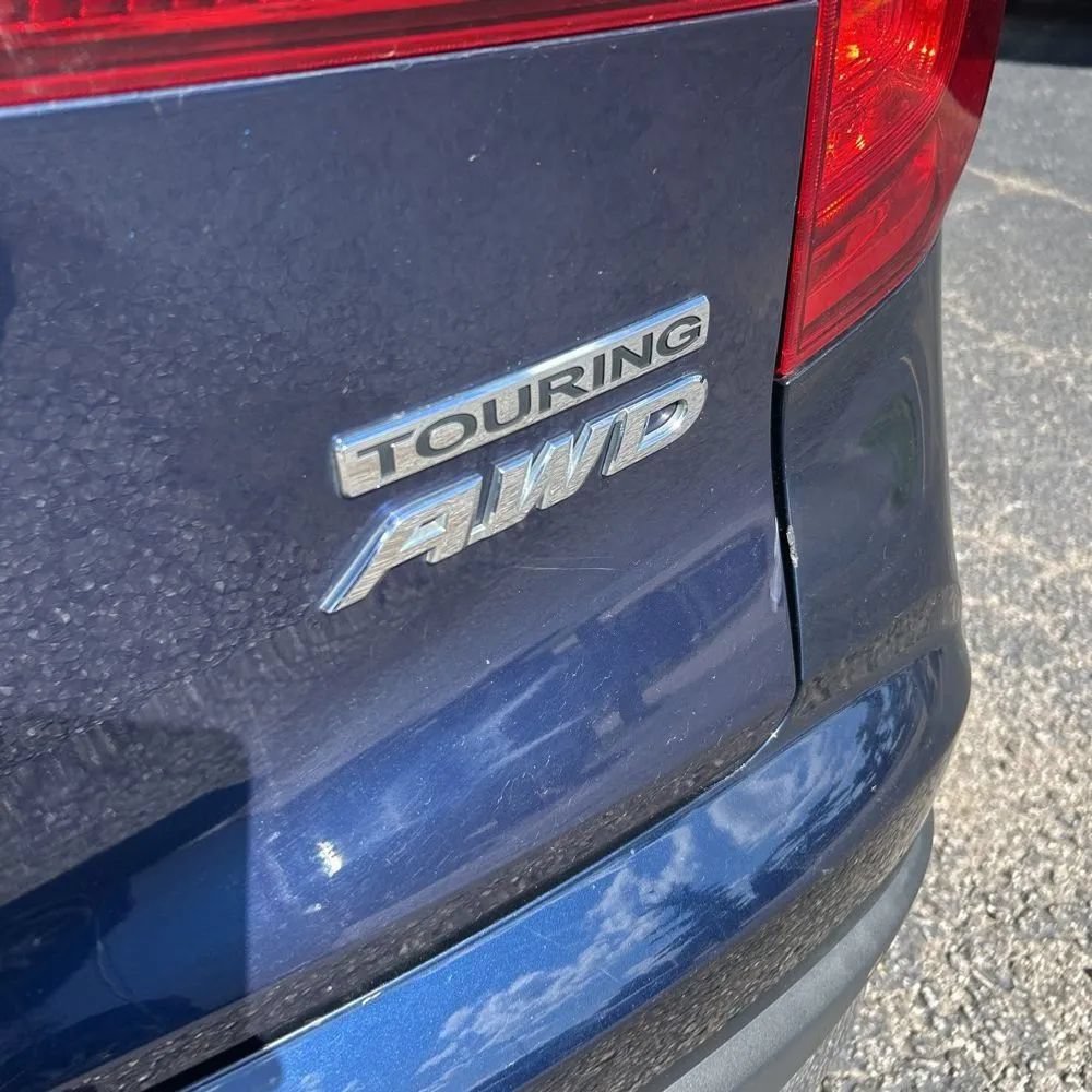 Used 2017 Honda Pilot Touring image 19