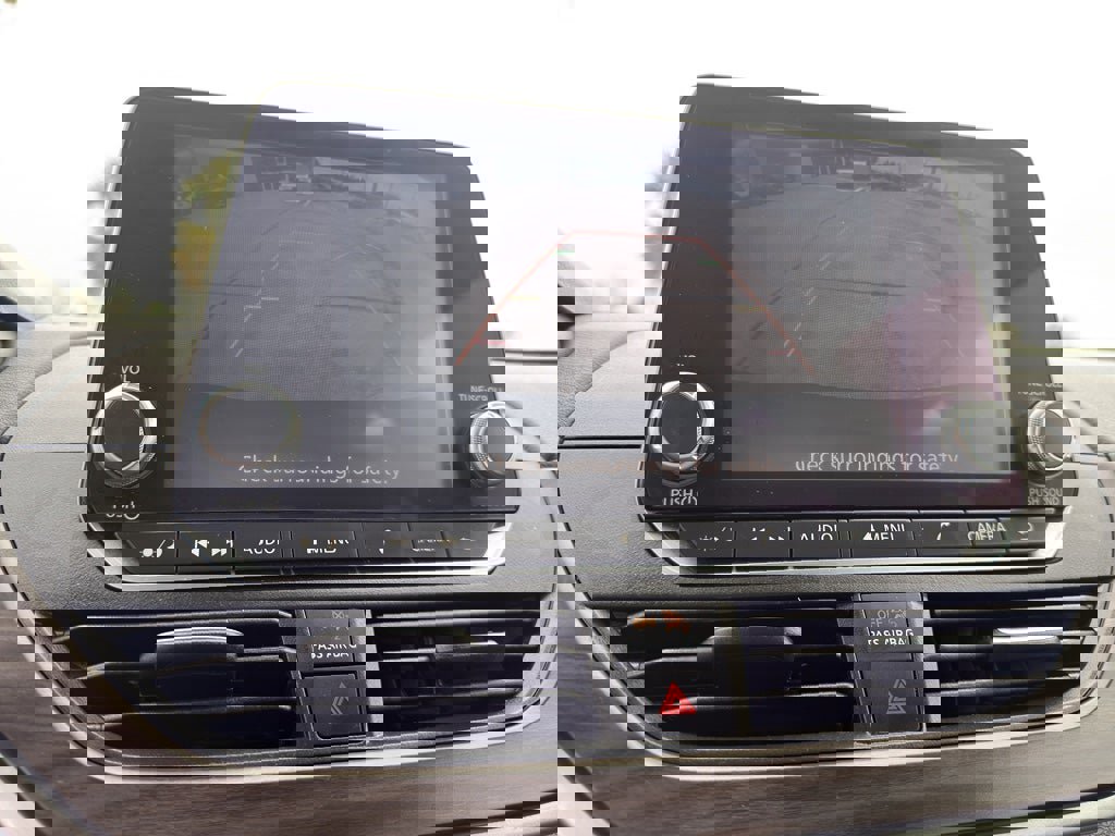 Used 2024 Nissan Altima 2.5 SV image 18