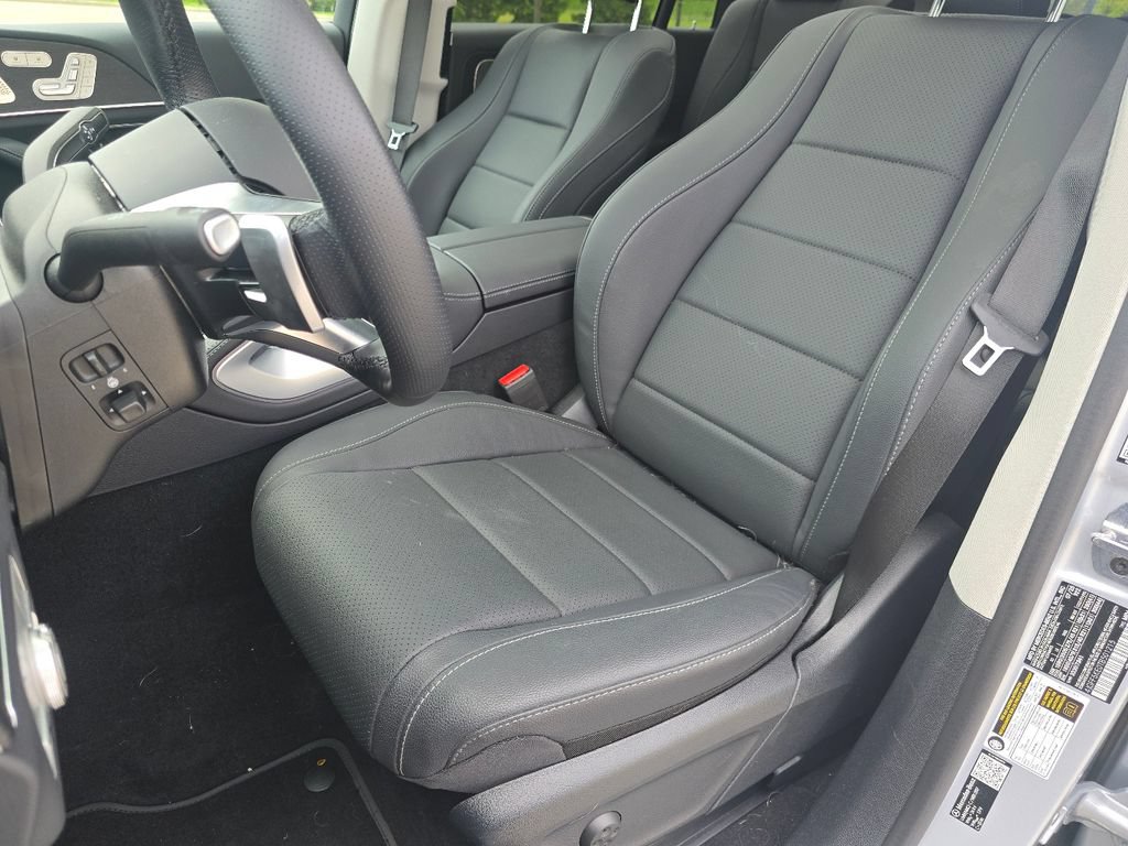 Certified 2026 Mercedes-Benz GLS 450 4MATIC image 26