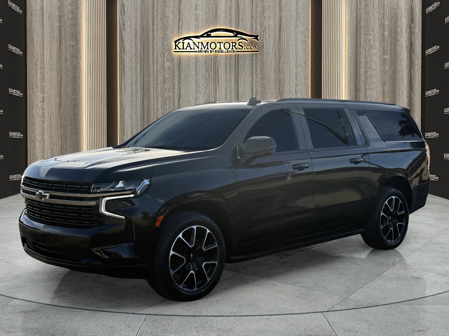 Used 2021 Chevrolet Suburban RST w/ Luxury Package AWD/4WD image 8