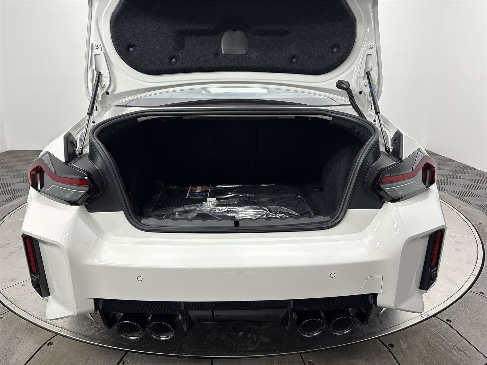 New 2026 BMW M2 w/ Lighting Package RWD image 21