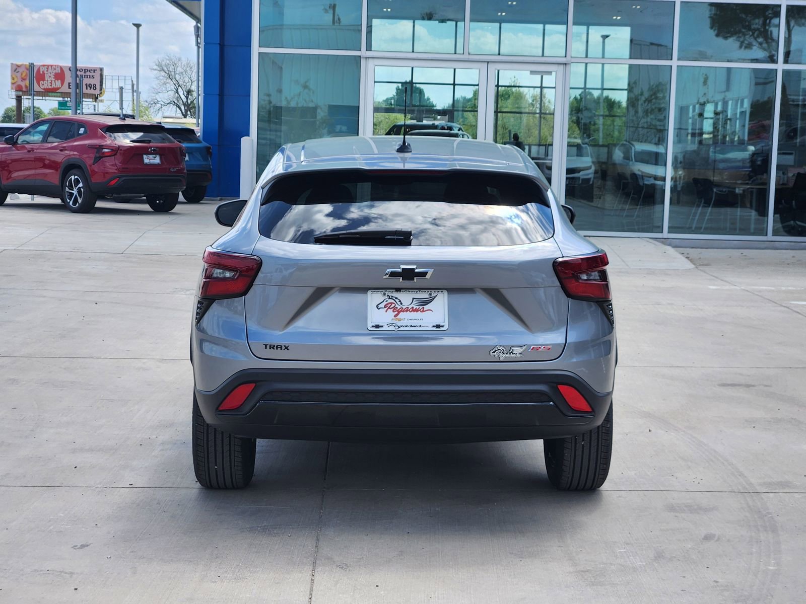 New 2026 Chevrolet Trax LT image 8
