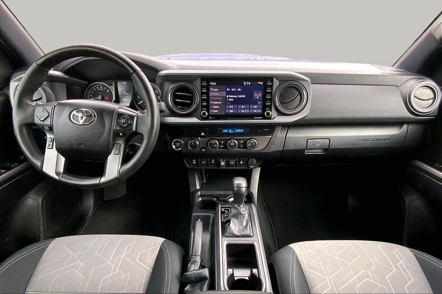 Used 2022 Toyota Tacoma TRD Sport w/ Technology Package AWD/4WD image 15