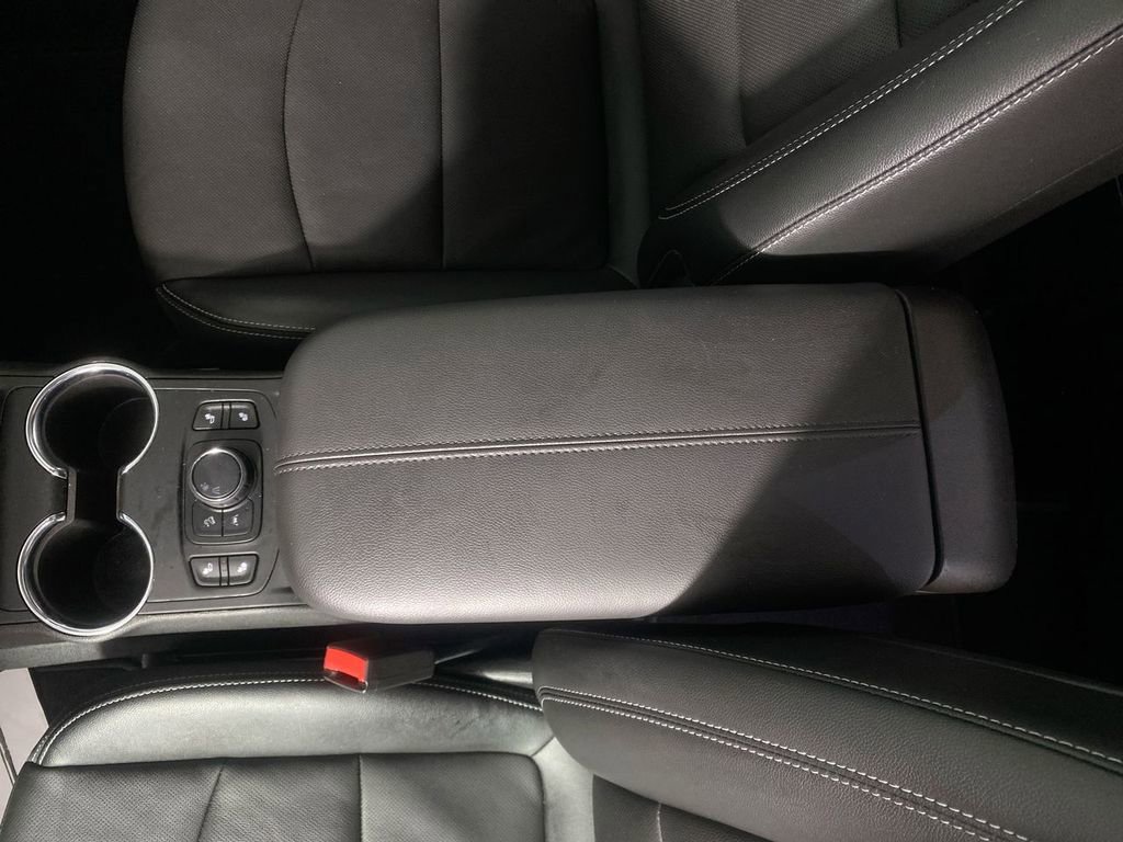Used 2023 GMC Terrain SLT FWD image 20