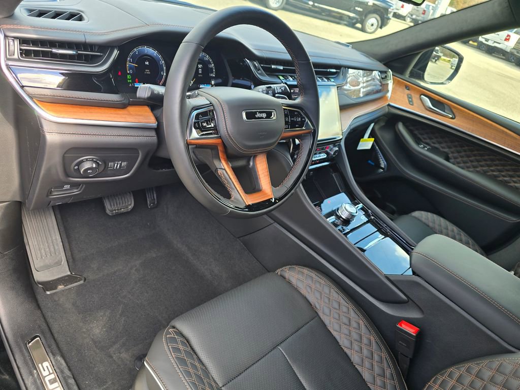 New 2025 Jeep Grand Cherokee Summit image 26