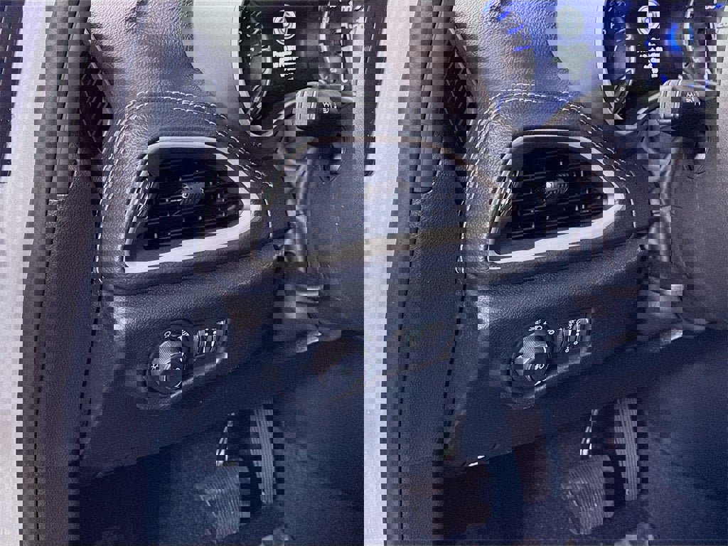 New 2026 Chrysler Pacifica Select image 5