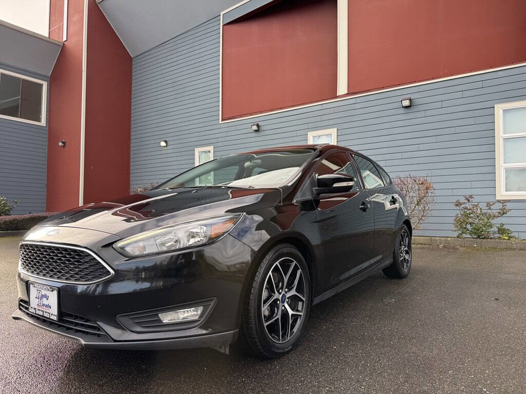 Used 2017 Ford Focus SEL image 4