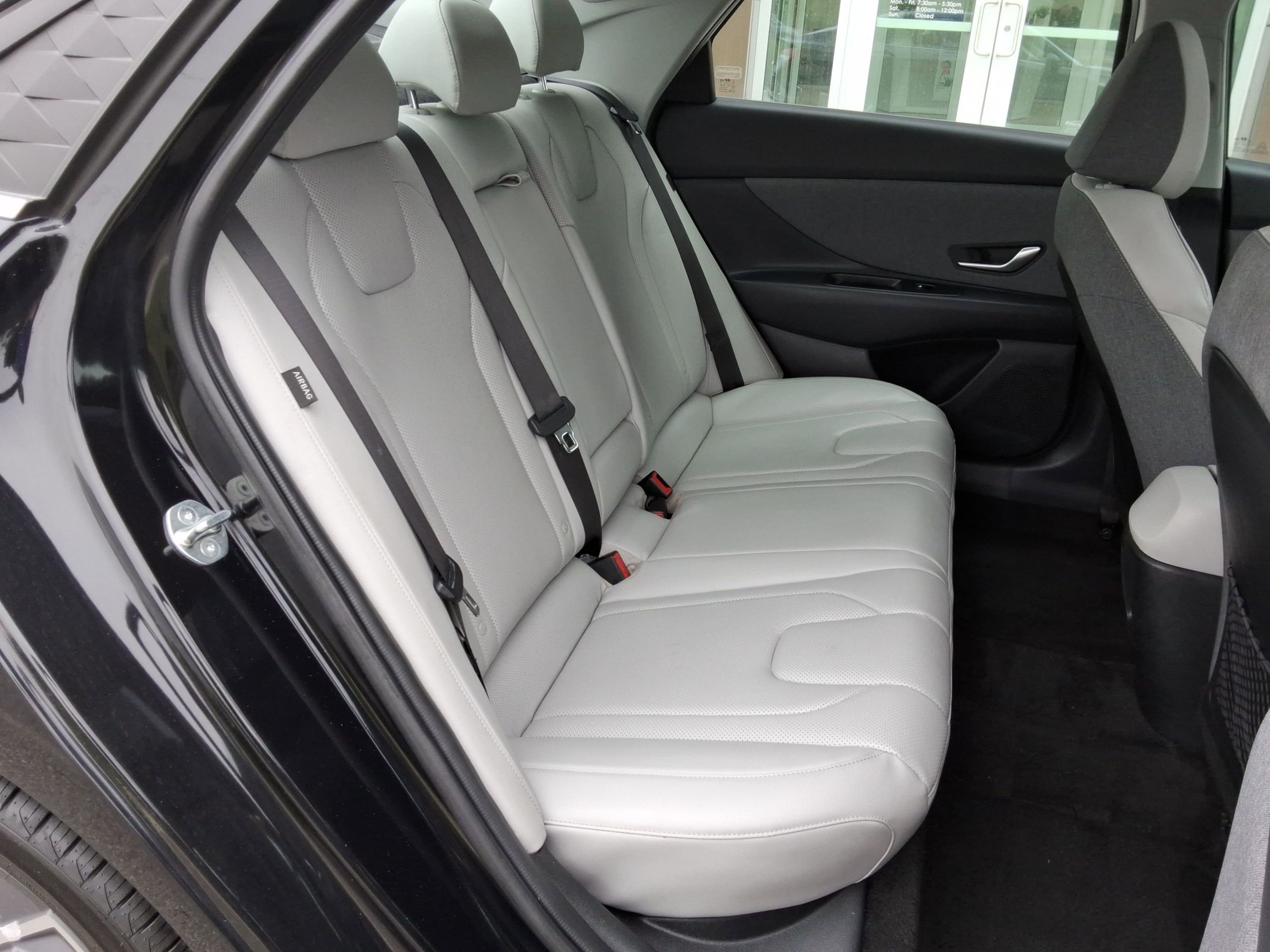 Used 2024 Hyundai Elantra Limited FWD image 33