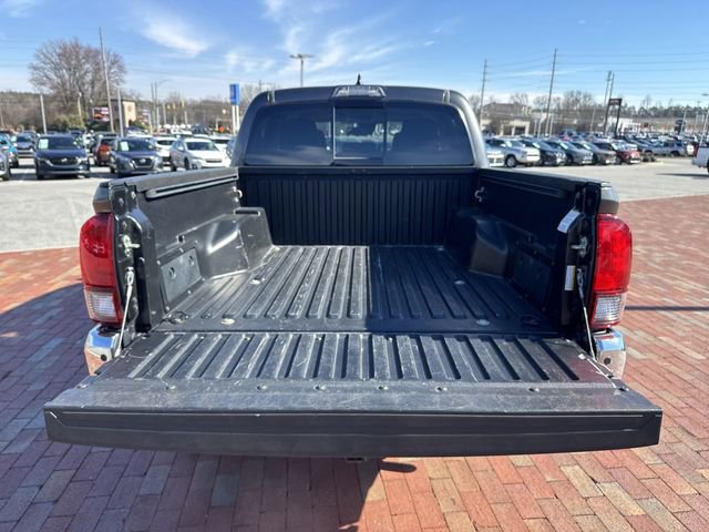 Used 2018 Toyota Tacoma SR5 image 28