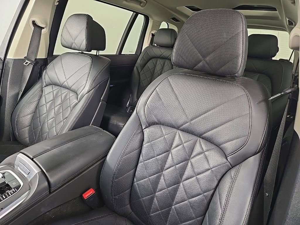 Used 2023 BMW X7 xDrive40i w/ Premium Package image 10