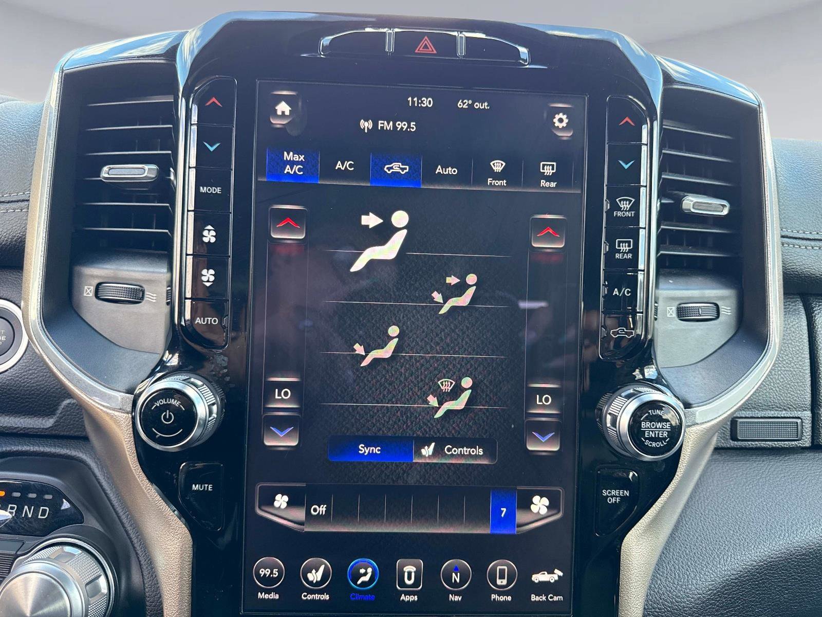 Used 2019 RAM 1500 Laramie image 26