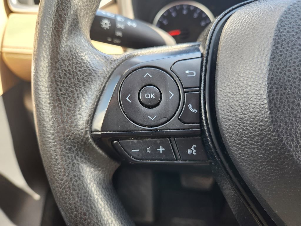 Used 2019 Toyota RAV4 LE image 22