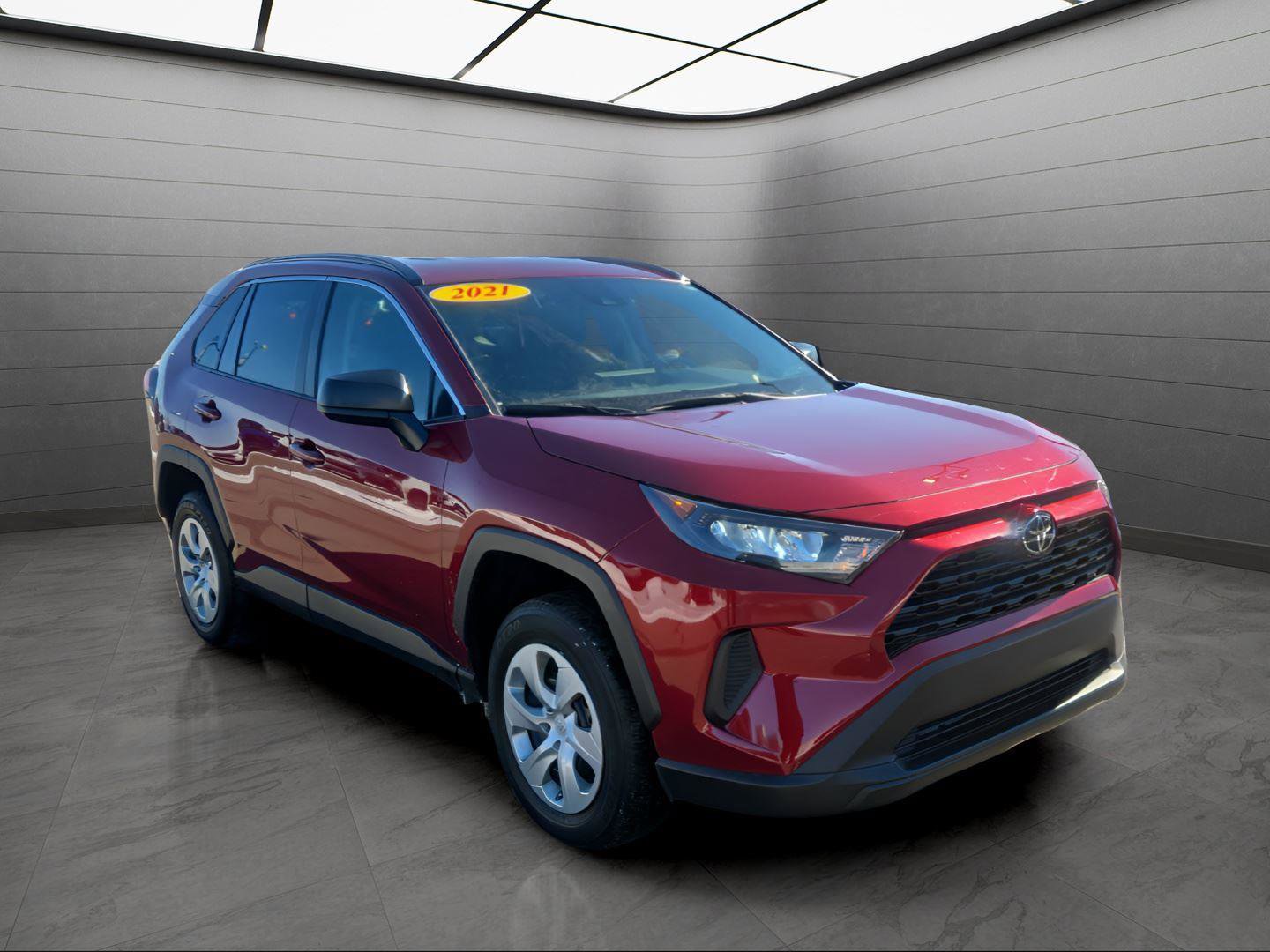 Used 2021 Toyota RAV4 LE image 7