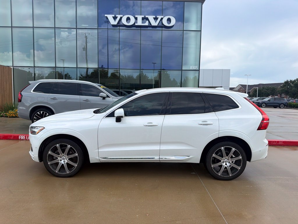 Used 2021 Volvo XC60 T5 Inscription w/ Advanced Package AWD/4WD image 2