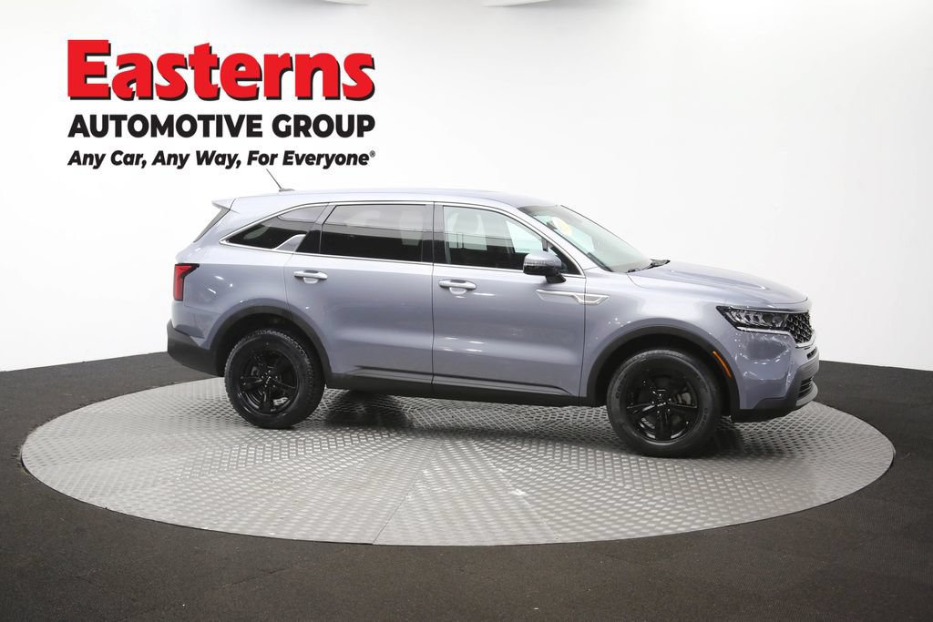 Used 2023 Kia Sorento LX AWD/4WD image 45