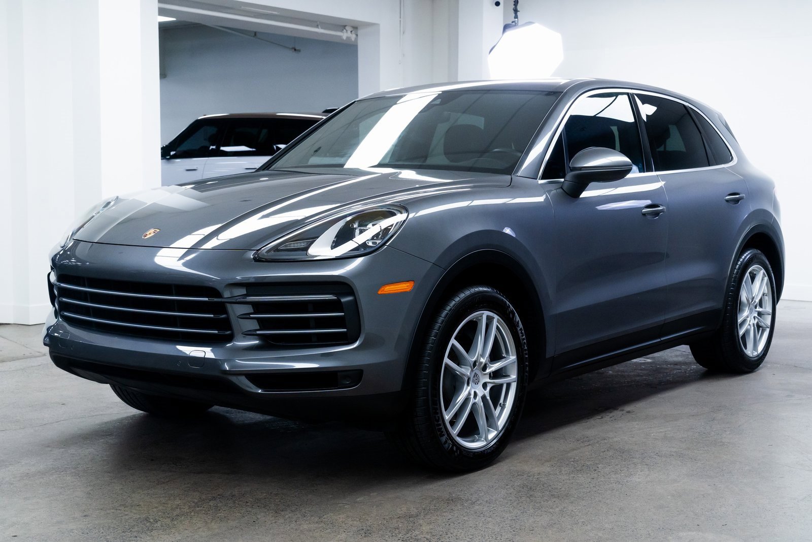 Used 2019 Porsche Cayenne image 3
