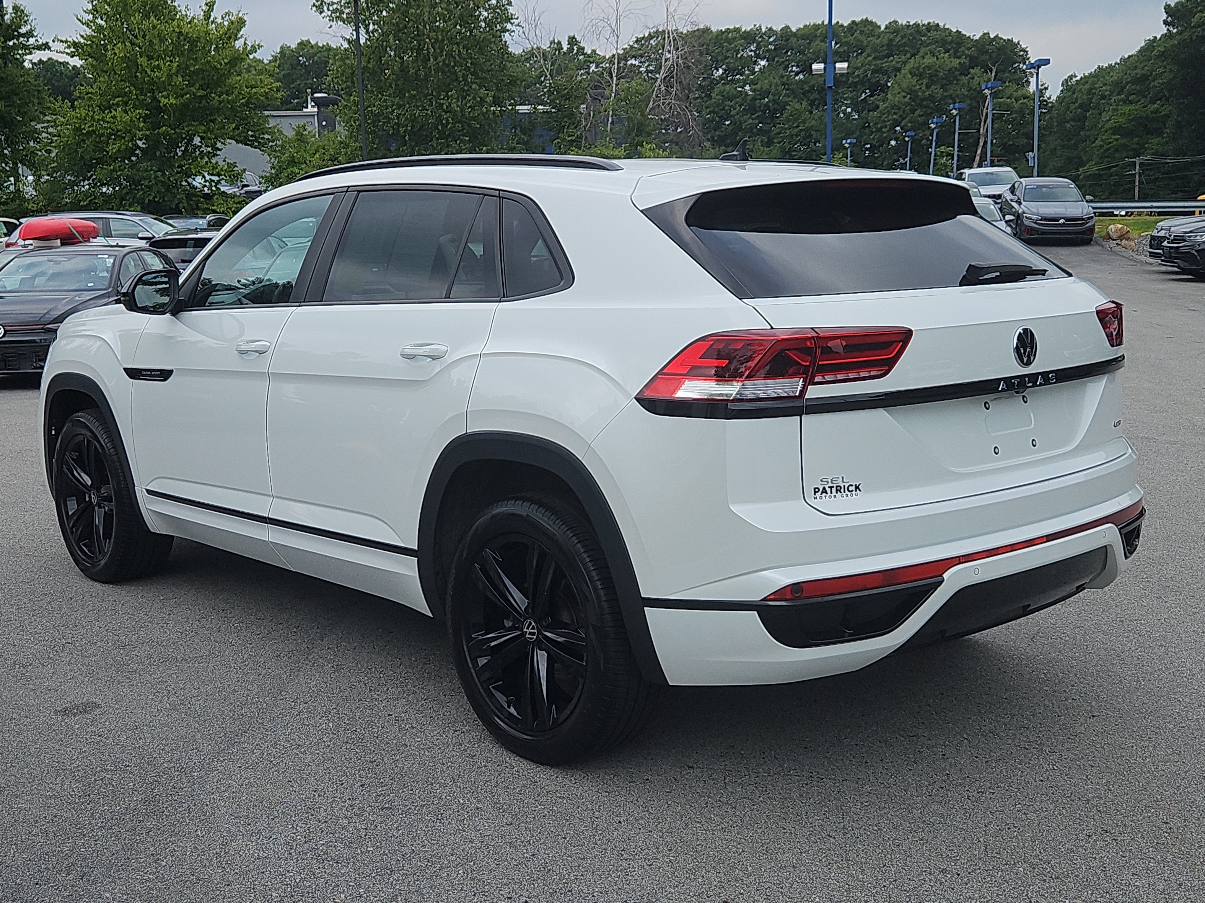 Certified 2023 Volkswagen Atlas Cross Sport SEL R-Line AWD/4WD image 29