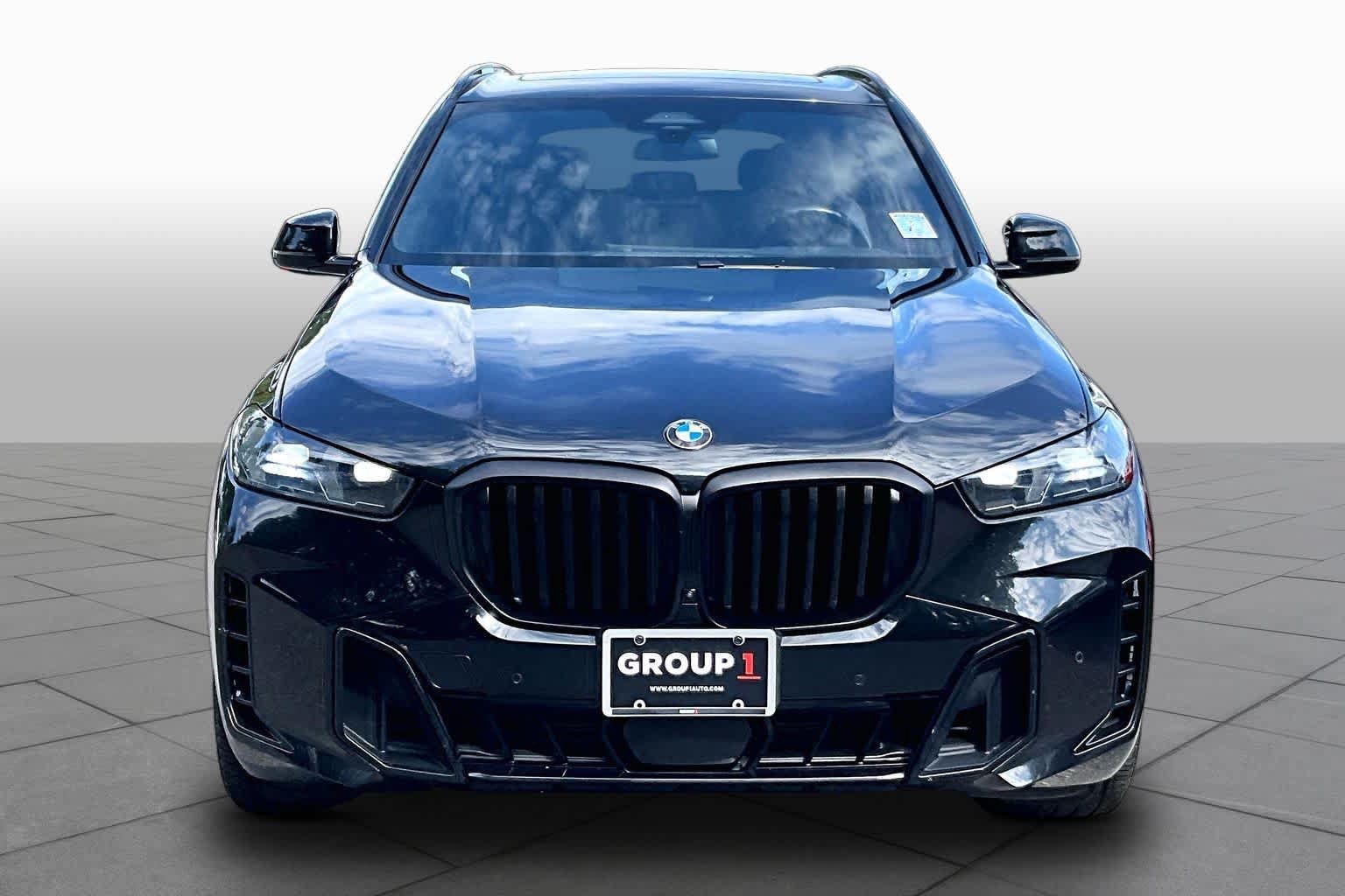 Used 2024 BMW X5 xDrive40i w/ M Sport Package AWD/4WD image 4