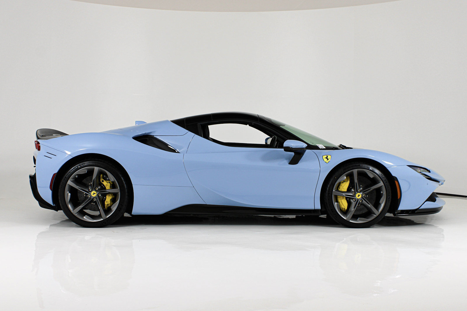 Certified 2024 Ferrari SF90 Spider AWD/4WD image 16