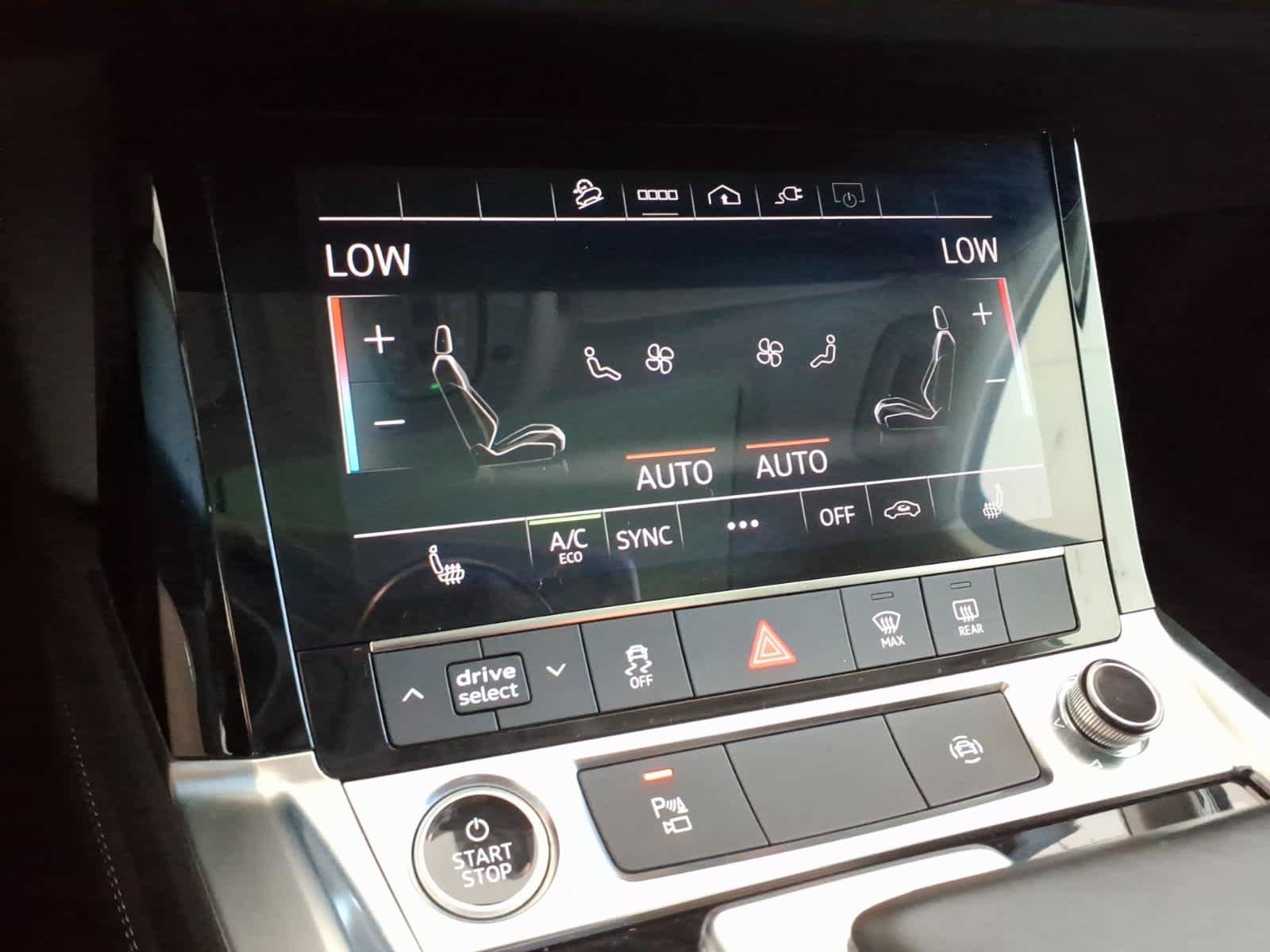 Used 2024 Audi Q8 e-tron Premium AWD/4WD image 26