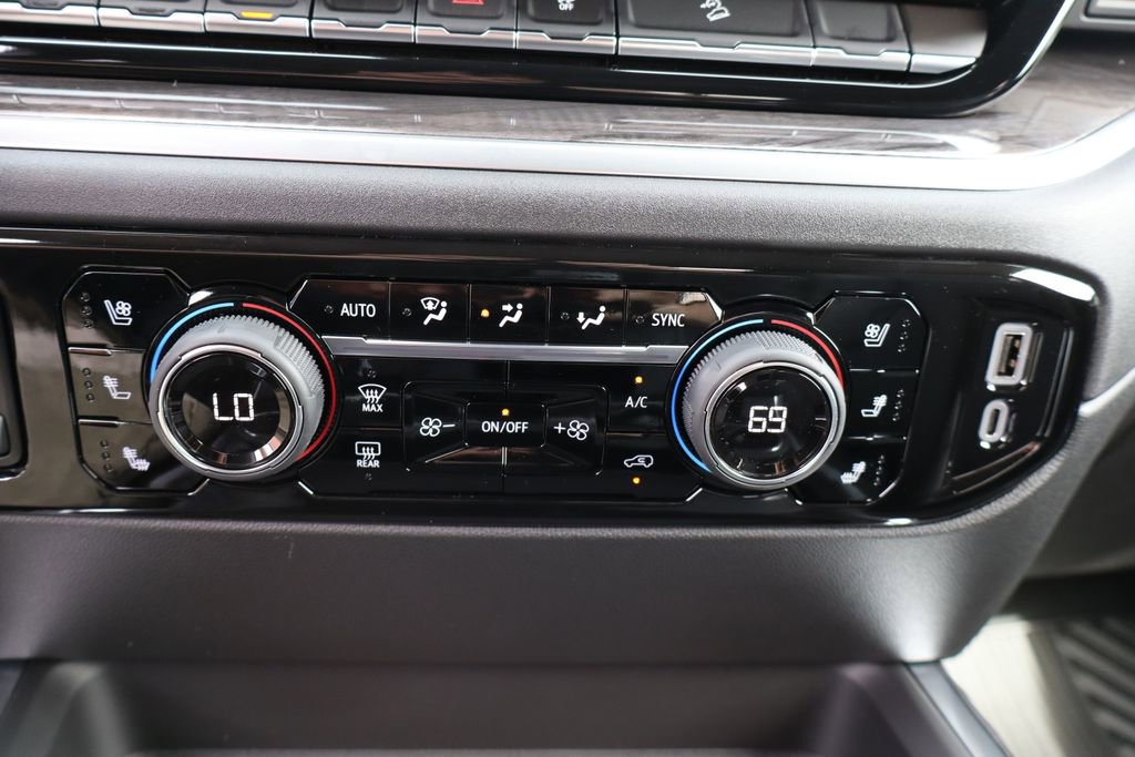 New 2026 Chevrolet Silverado 2500 LTZ w/ LTZ Convenience Package AWD/4WD image 23