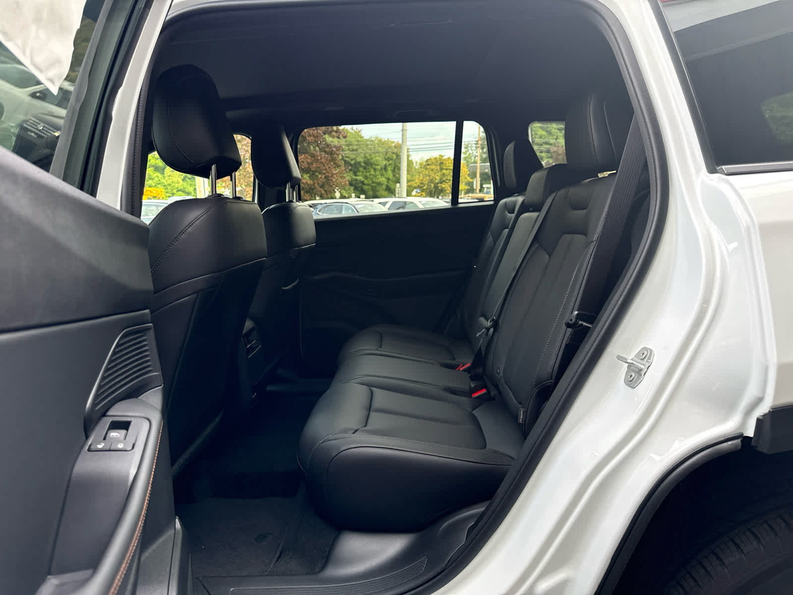 New 2026 Jeep Cherokee Limited AWD/4WD image 21