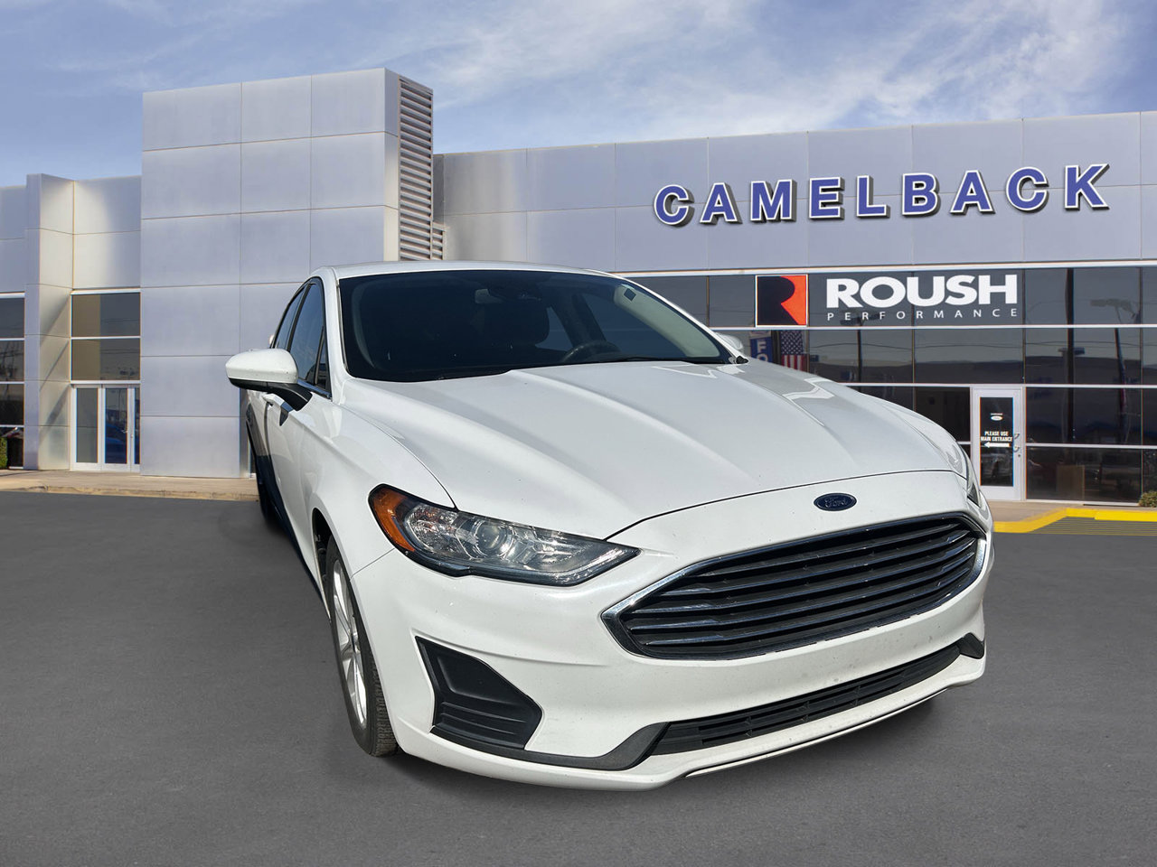 Used 2020 Ford Fusion SE FWD image 3