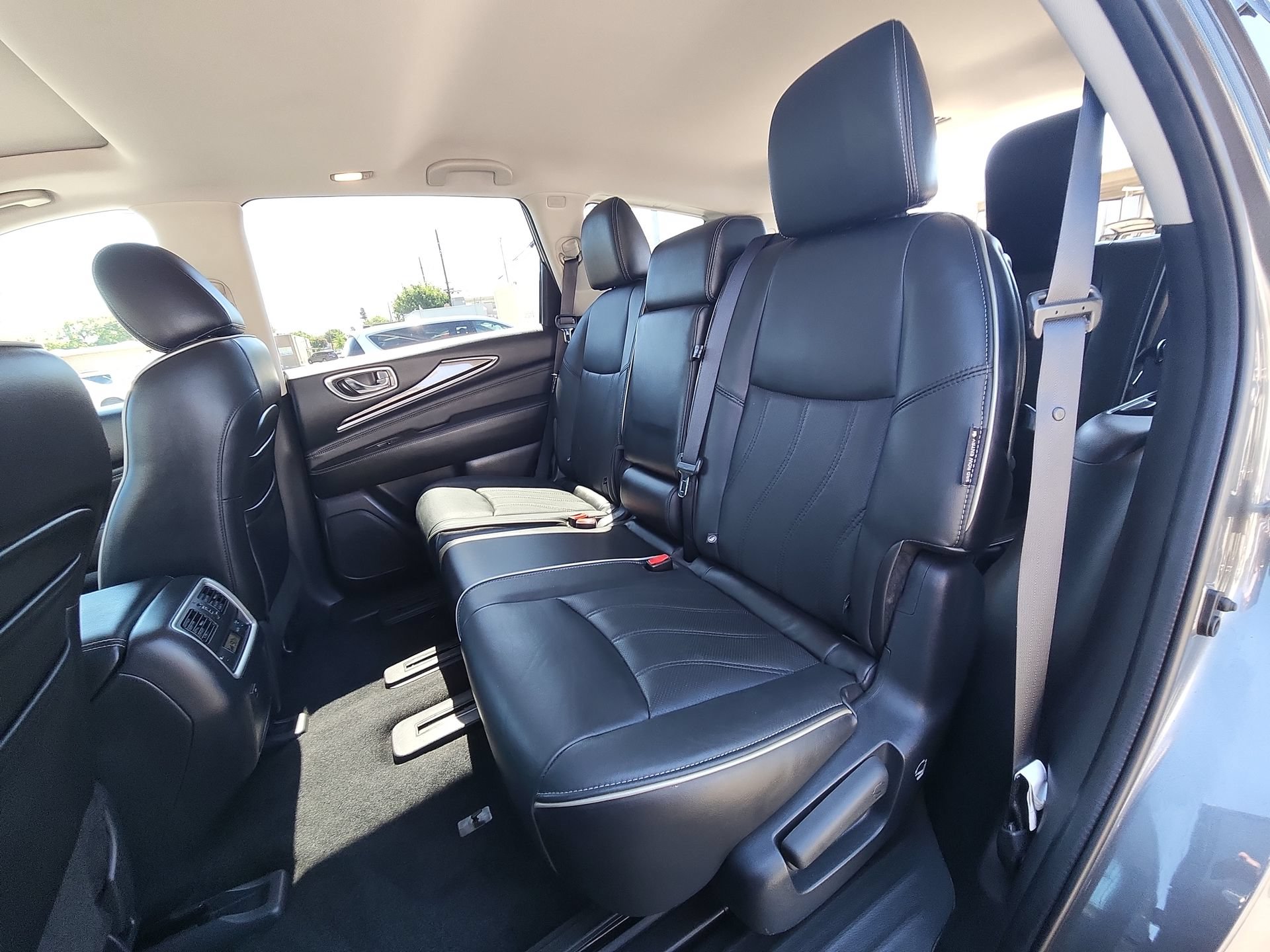 Used 2018 INFINITI QX60 Luxe w/ Premium Plus Package AWD/4WD image 25