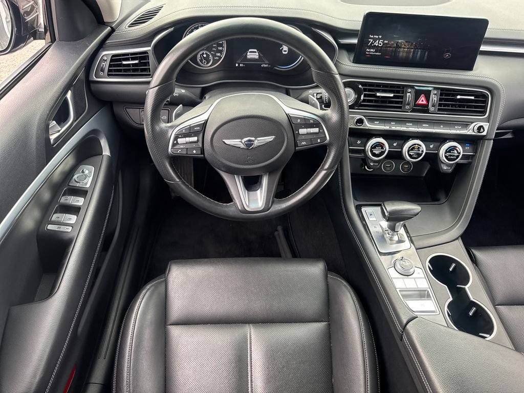 Used 2023 Genesis G70 2.0T RWD image 13
