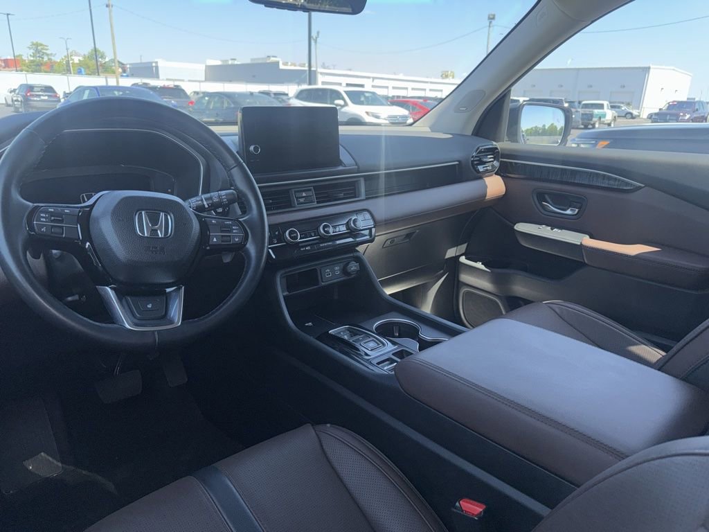 Used 2024 Honda Pilot Elite image 9