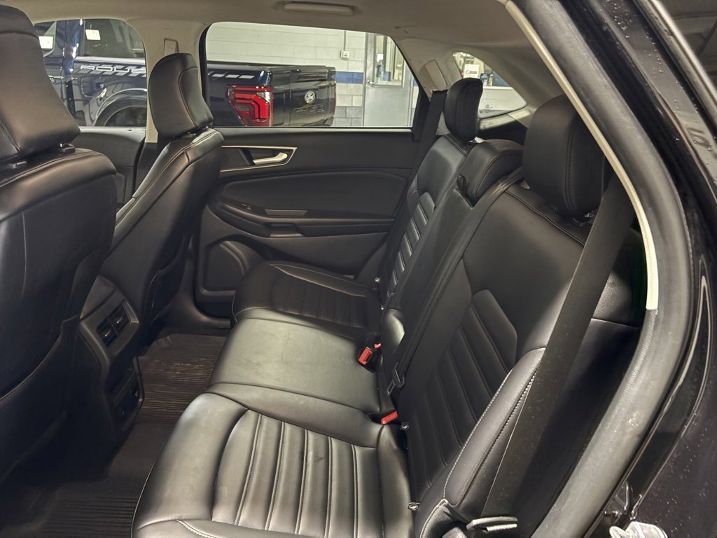 Used 2024 Ford Edge SEL w/ Convenience Package image 25