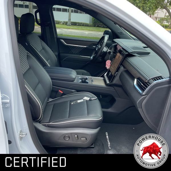 Used 2026 GMC Acadia Denali w/ Super Cruise Package FWD image 10