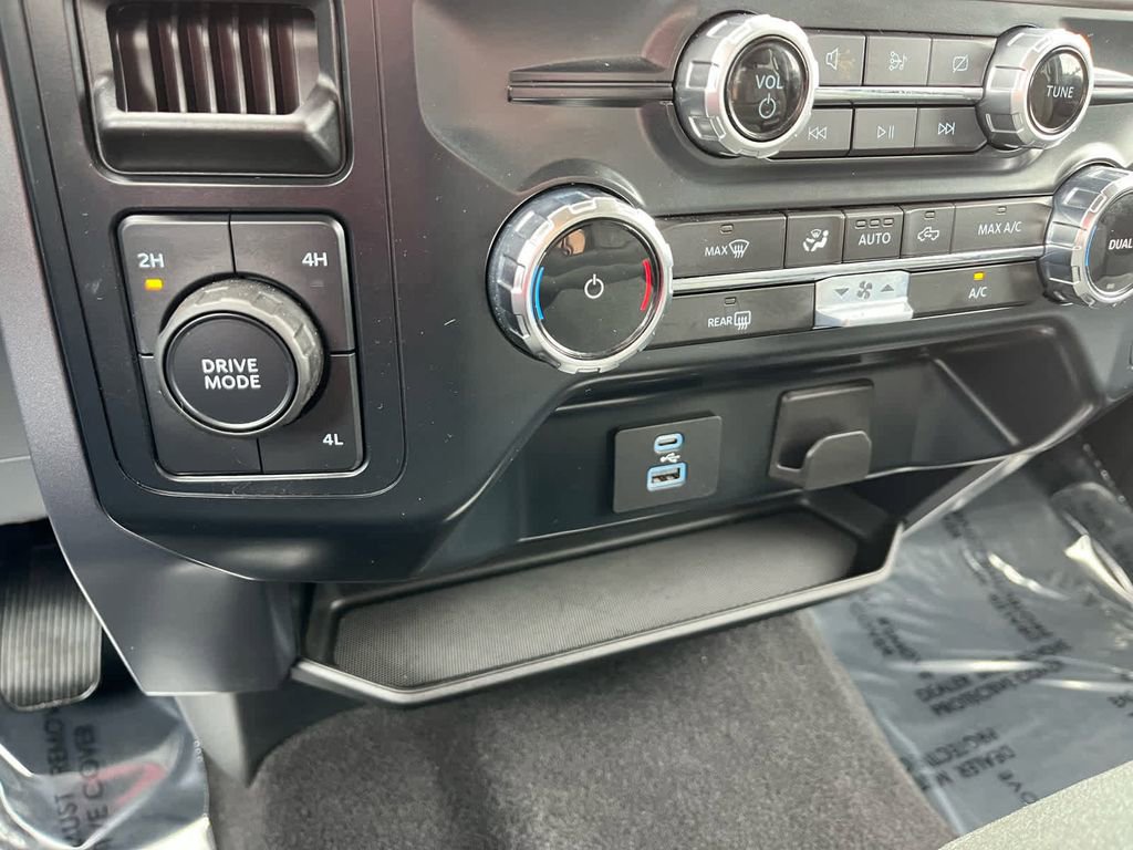 Used 2024 Ford F150 XLT image 32