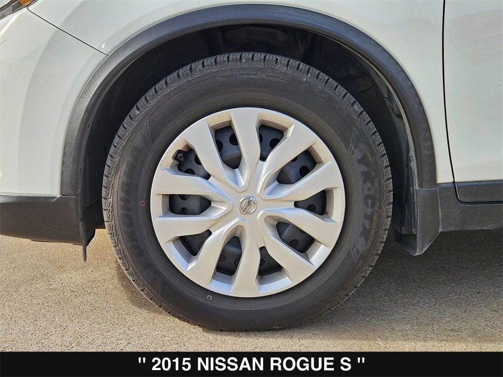 Used 2015 Nissan Rogue S image 11