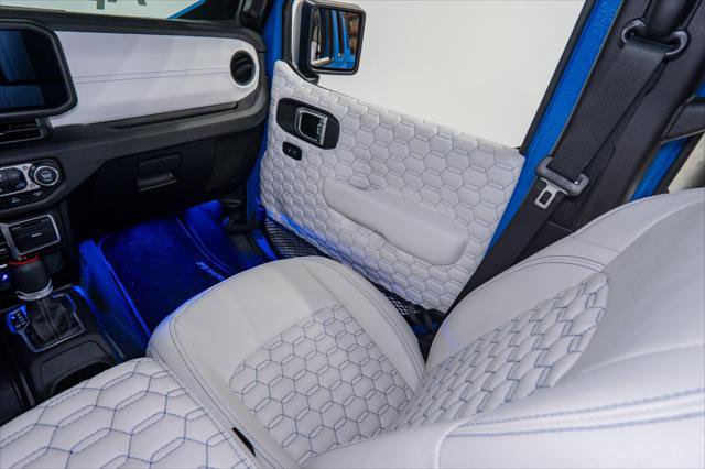 Used 2025 Jeep Gladiator Sport image 17