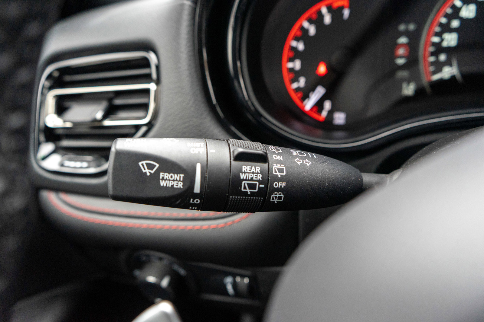 Used 2025 Dodge Durango GT image 26