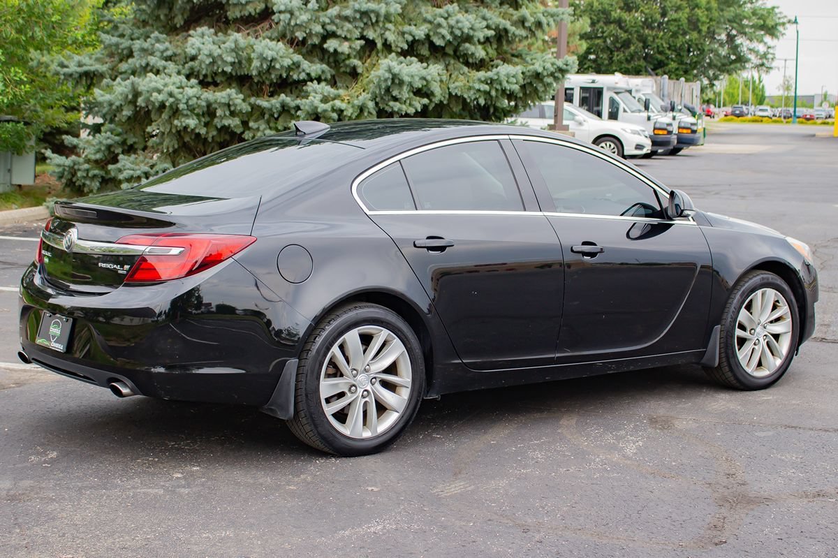 Used 2016 Buick Regal AWD image 10