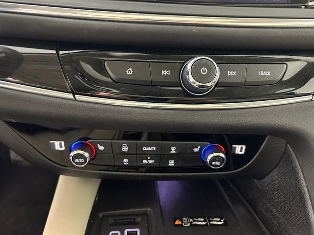 Used 2024 Buick Enclave Essence w/ Experience Buick Package AWD/4WD image 20