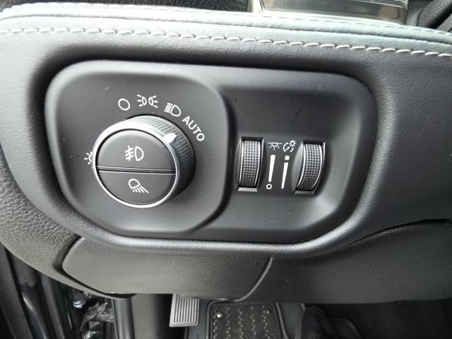 Used 2021 RAM 3500 Limited AWD/4WD image 26