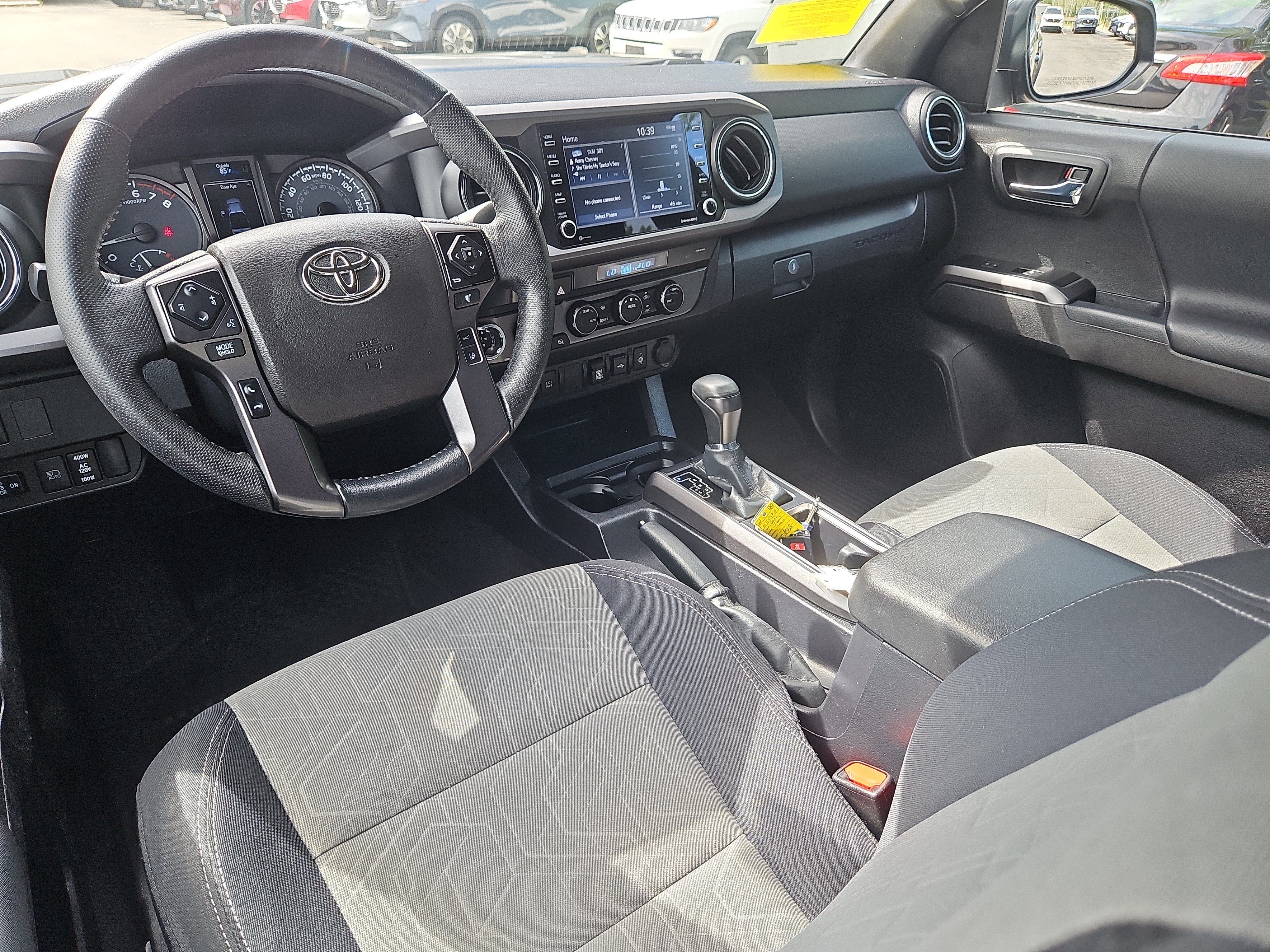 Used 2022 Toyota Tacoma TRD Off-Road AWD/4WD image 3