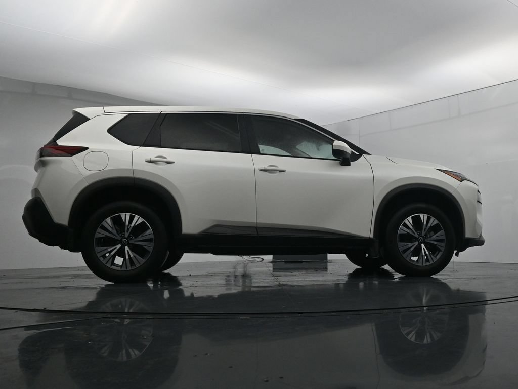 Used 2023 Nissan Rogue SV AWD/4WD image 34