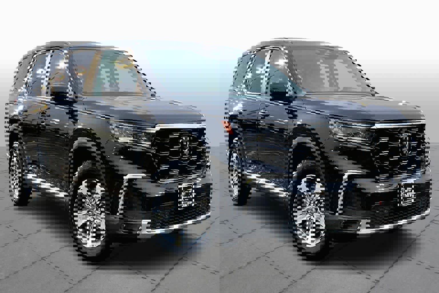 Used 2025 Honda Pilot EX-L image 2